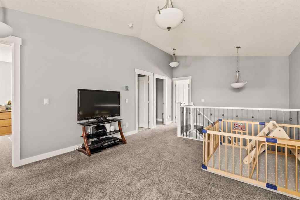 MLS® A2261157 - 313 Evansglen Drive NW in Evanston Calgary, Residential