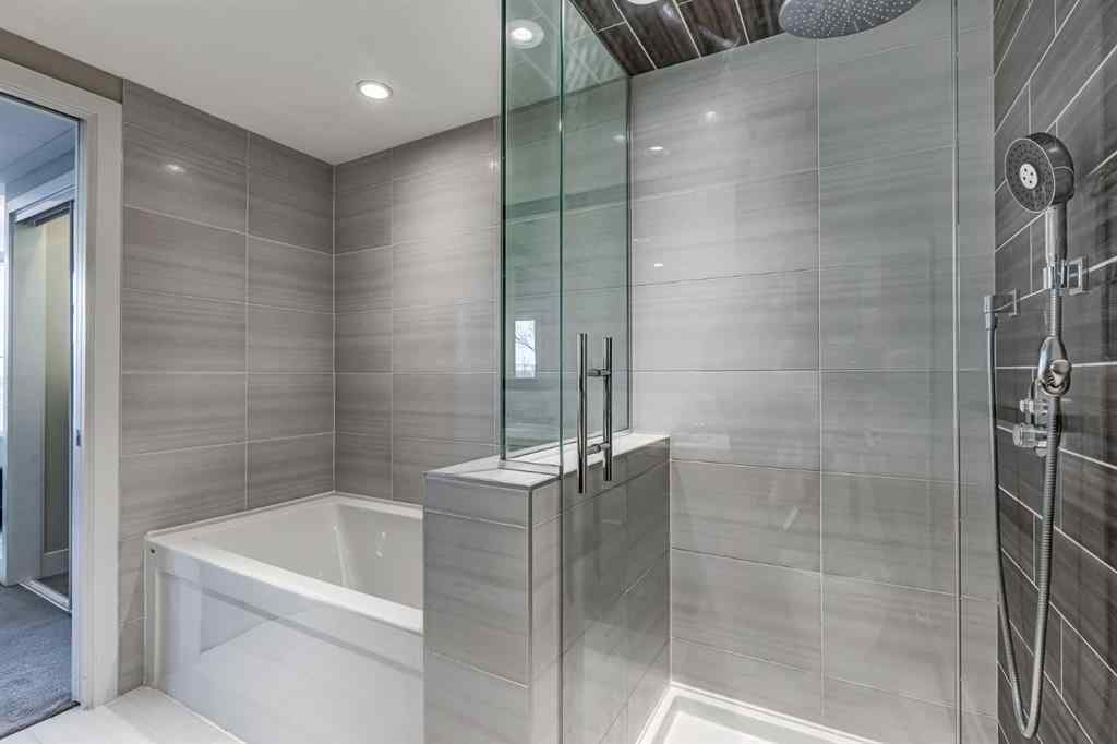 MLS® A2261158 - Unit #1802 519 Riverfront Avenue SE in Downtown East Village Calgary, Residential