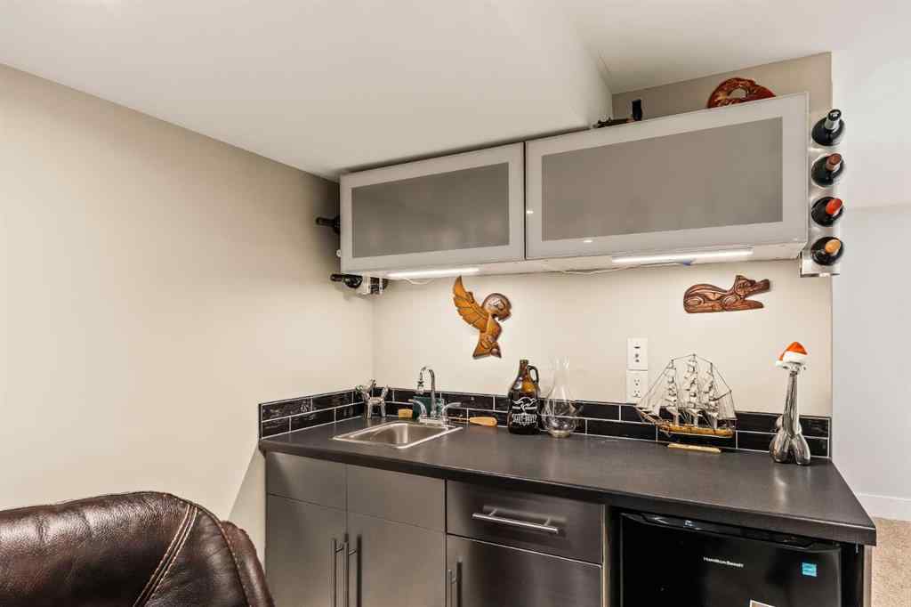 MLS® A2261161 - 1614 27 Avenue SW in South Calgary Calgary, Residential