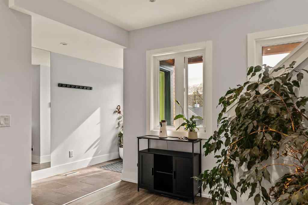 MLS® A2261161 - 1614 27 Avenue SW in South Calgary Calgary, Residential