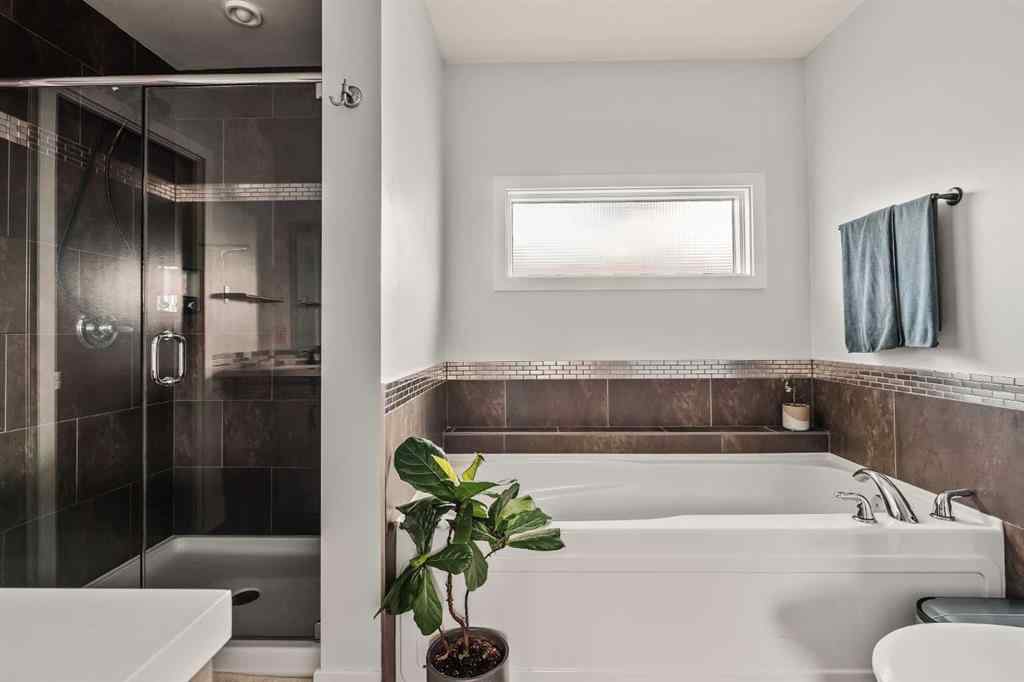 MLS® A2261161 - 1614 27 Avenue SW in South Calgary Calgary, Residential