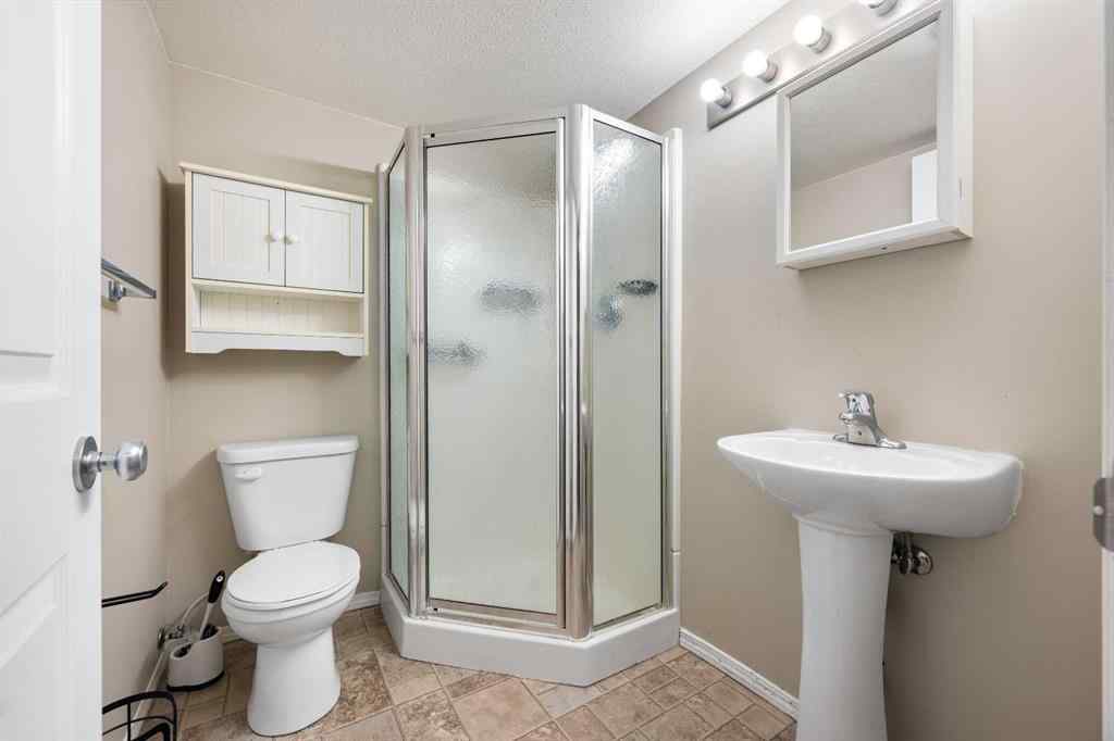 MLS® A2261163 - Unit #Unit 6 1811 49 Avenue  in Wallacefield Lloydminster, Residential