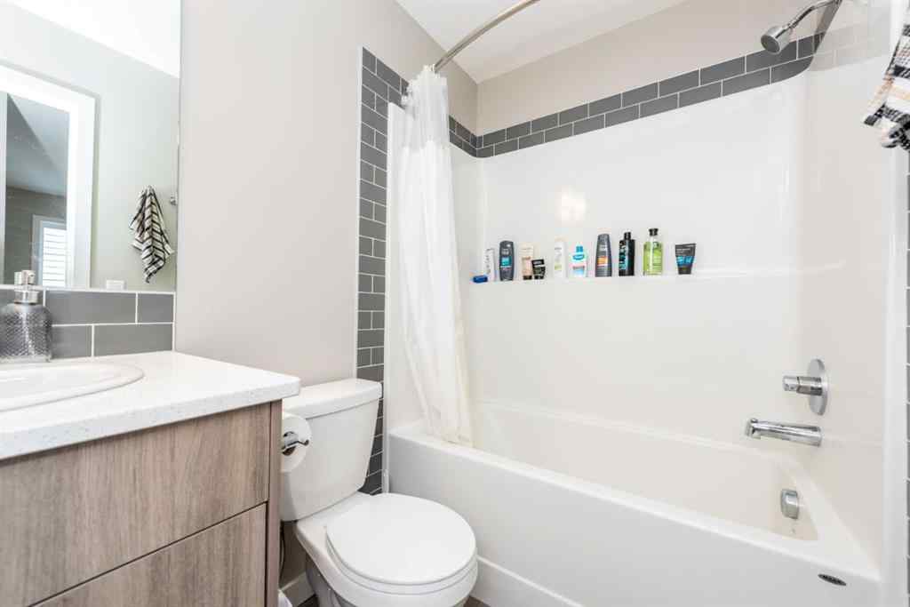 MLS® A2261164 - 132 Highview Gate SE in Lanark Airdrie, Residential