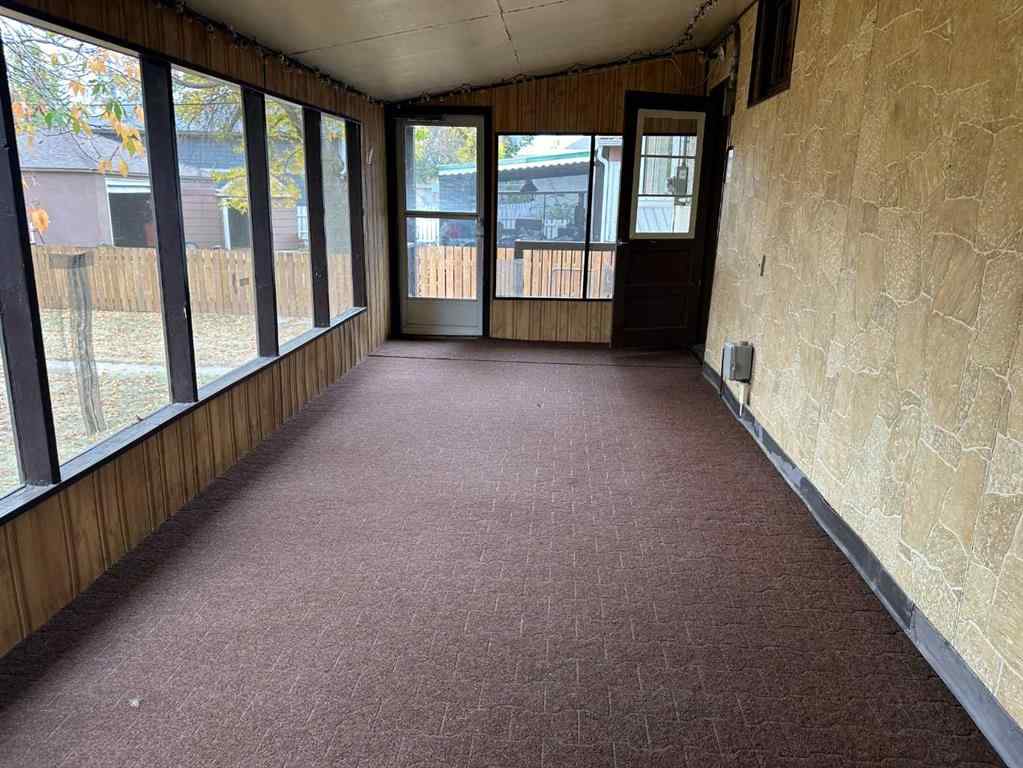 MLS® A2261165 - 5301 52 Street  in NONE Taber, Residential