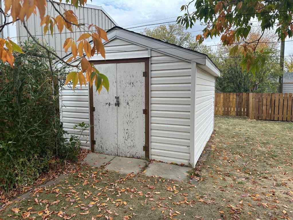 MLS® A2261165 - 5301 52 Street  in NONE Taber, Residential