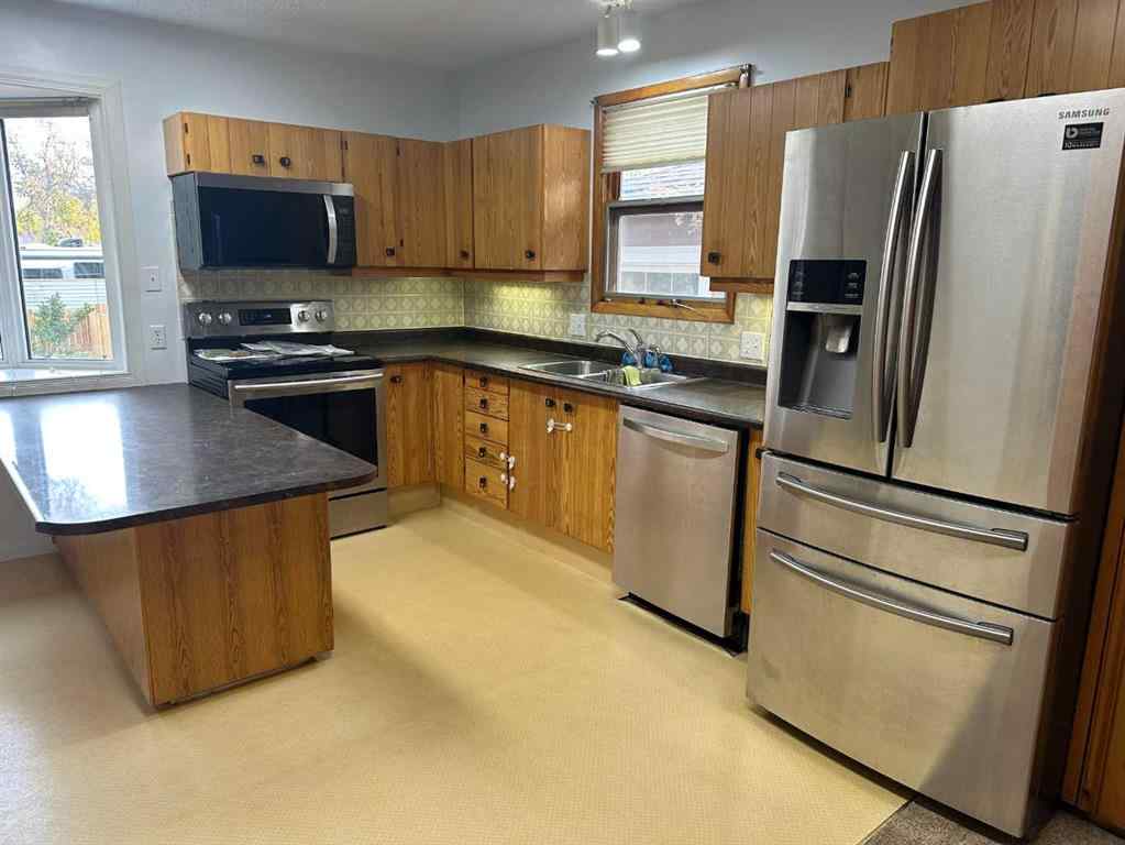 MLS® A2261165 - 5301 52 Street  in NONE Taber, Residential