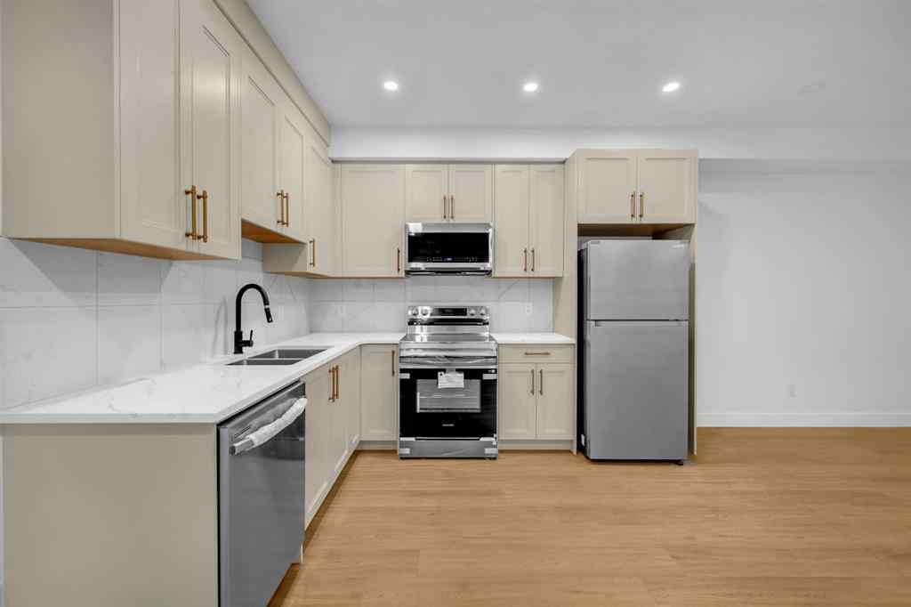 MLS® A2261176 - 2435 52 Avenue SW in North Glenmore Park Calgary, Residential