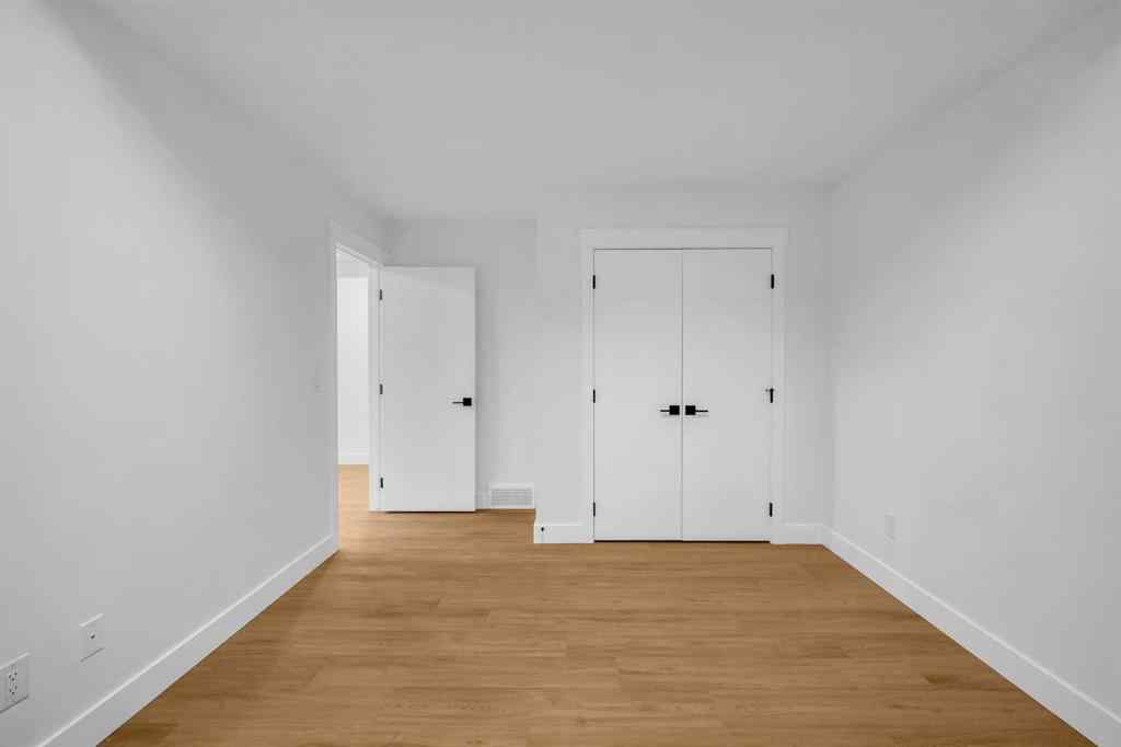 MLS® A2261176 - 2435 52 Avenue SW in North Glenmore Park Calgary, Residential