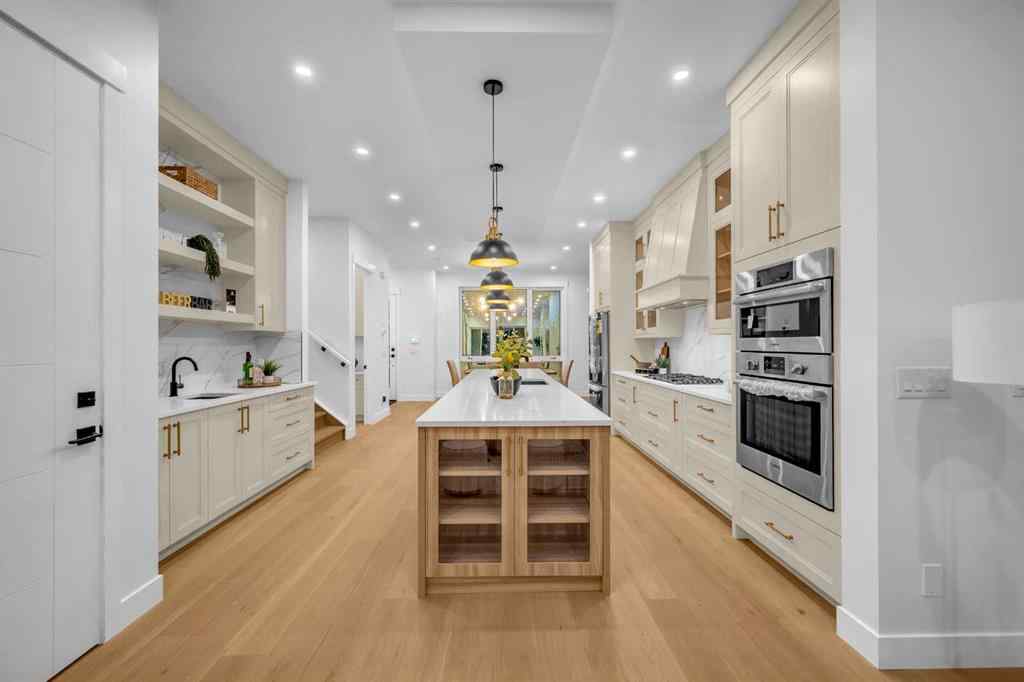 MLS® A2261176 - 2435 52 Avenue SW in North Glenmore Park Calgary, Residential