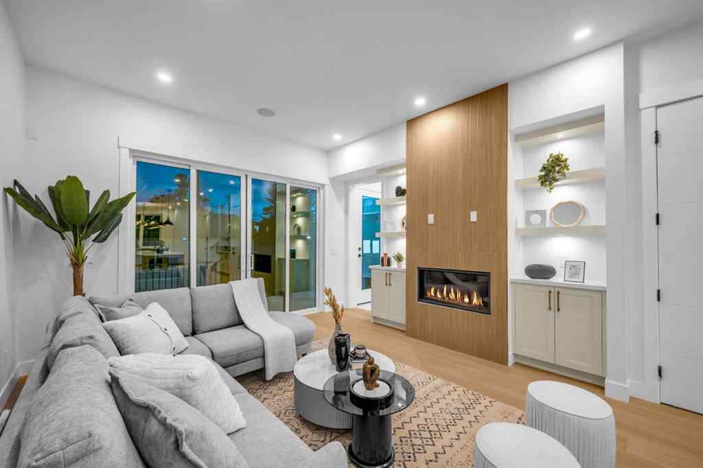 MLS® A2261176 - 2435 52 Avenue SW in North Glenmore Park Calgary, Residential