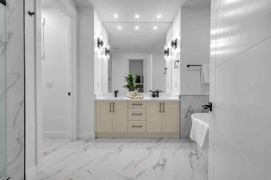 MLS® A2261176 - 2435 52 Avenue SW in North Glenmore Park Calgary, Residential