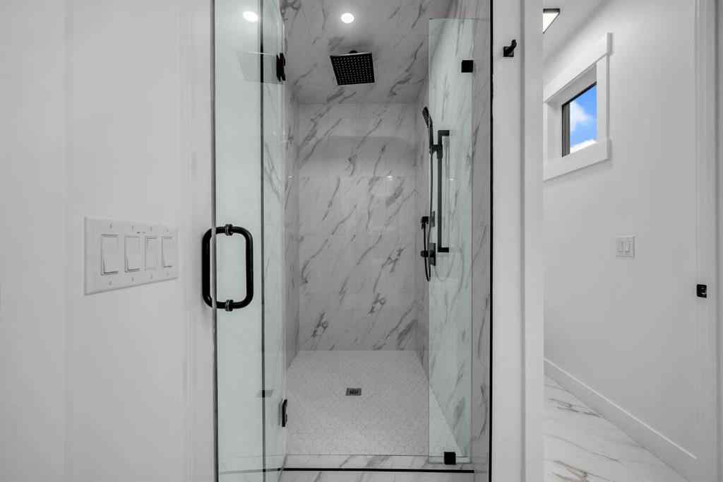 MLS® A2261176 - 2435 52 Avenue SW in North Glenmore Park Calgary, Residential