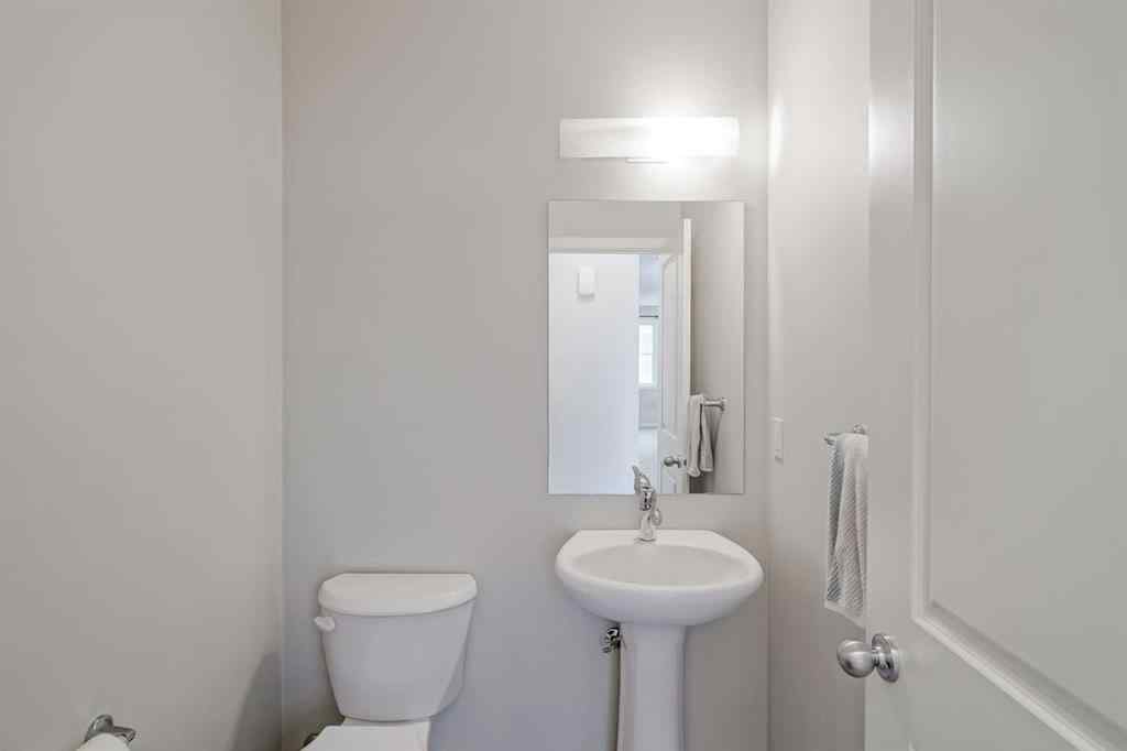 MLS® A2261178 - 43 Kinlea Common NW in Kincora Calgary, Residential