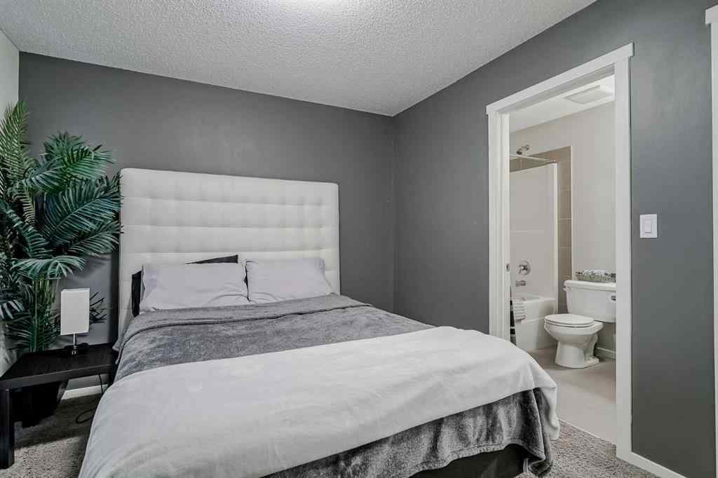 MLS® A2261178 - 43 Kinlea Common NW in Kincora Calgary, Residential