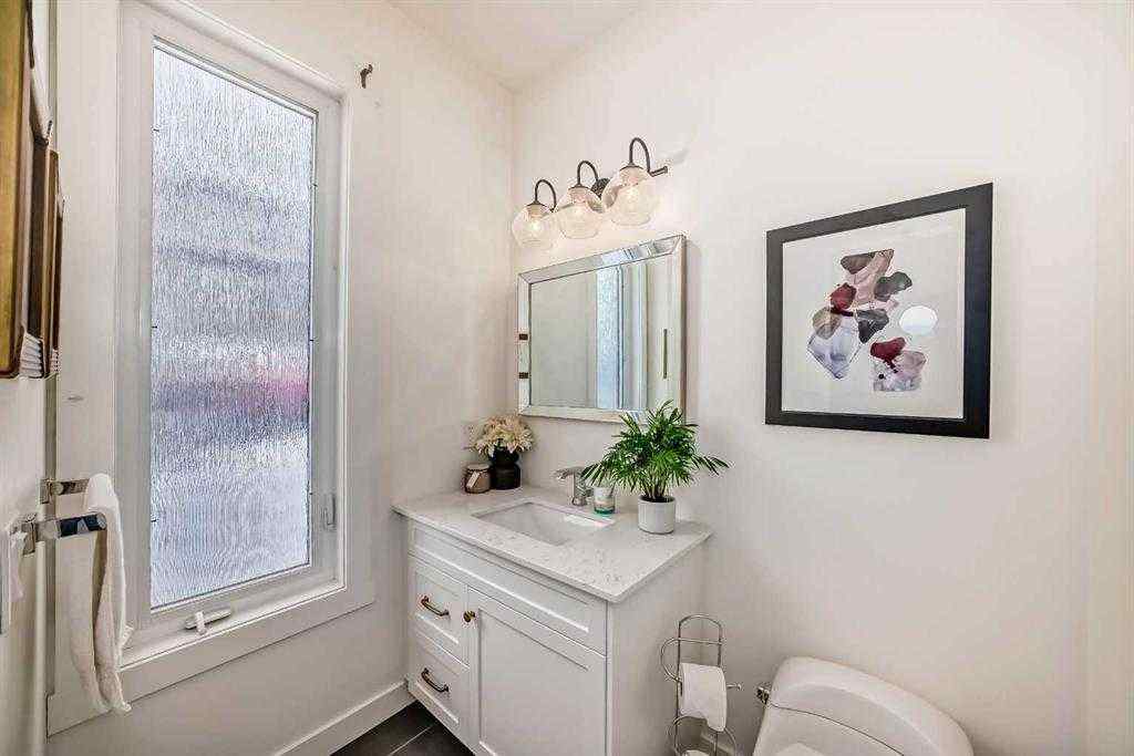 MLS® A2261181 - 3002 18 Street SW in South Calgary Calgary, Residential