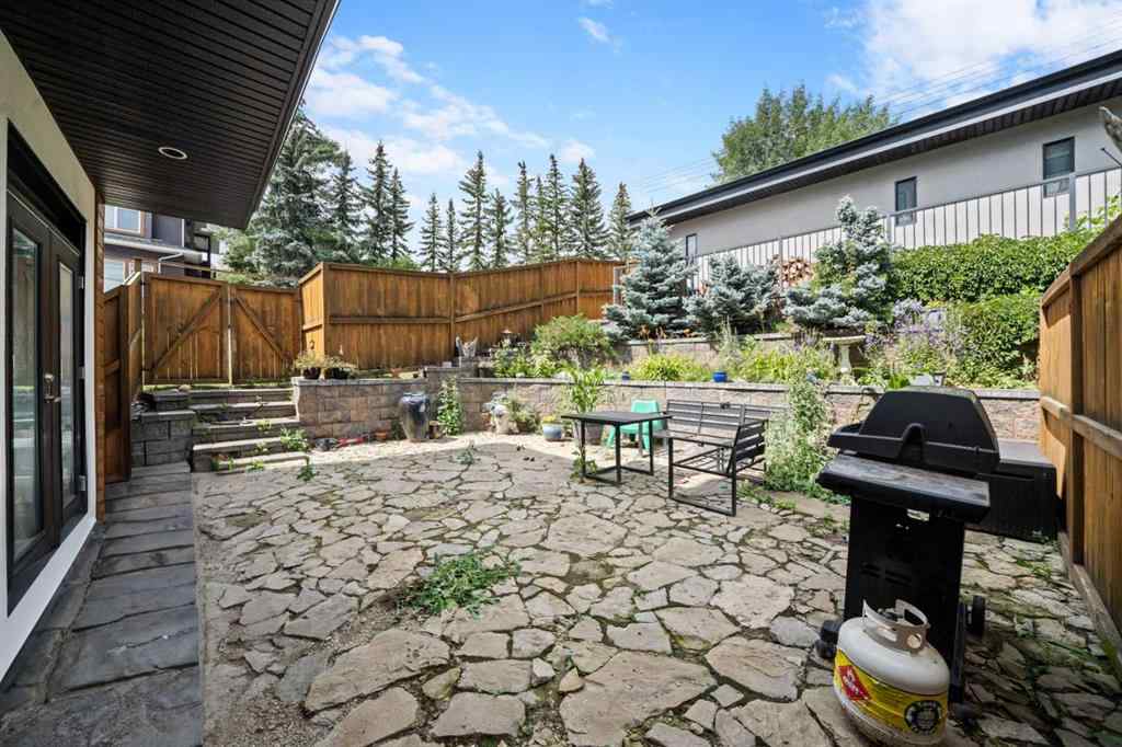 MLS® A2261181 - 3002 18 Street SW in South Calgary Calgary, Residential