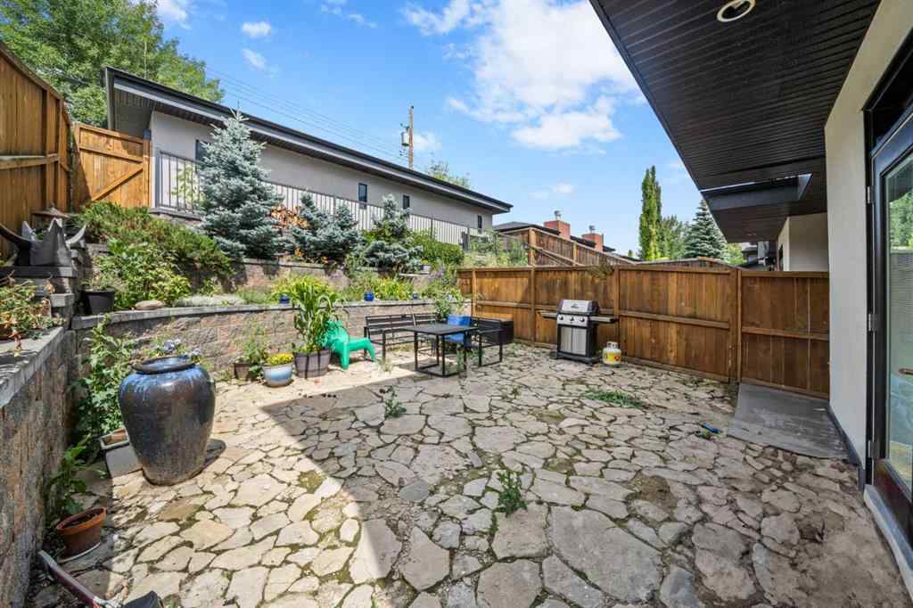 MLS® A2261181 - 3002 18 Street SW in South Calgary Calgary, Residential