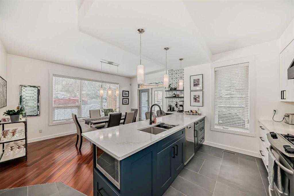 MLS® A2261181 - 3002 18 Street SW in South Calgary Calgary, Residential