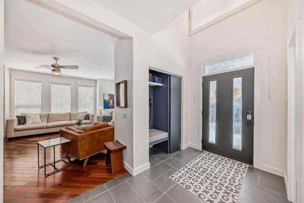 MLS® A2261181 - 3002 18 Street SW in South Calgary Calgary, Residential