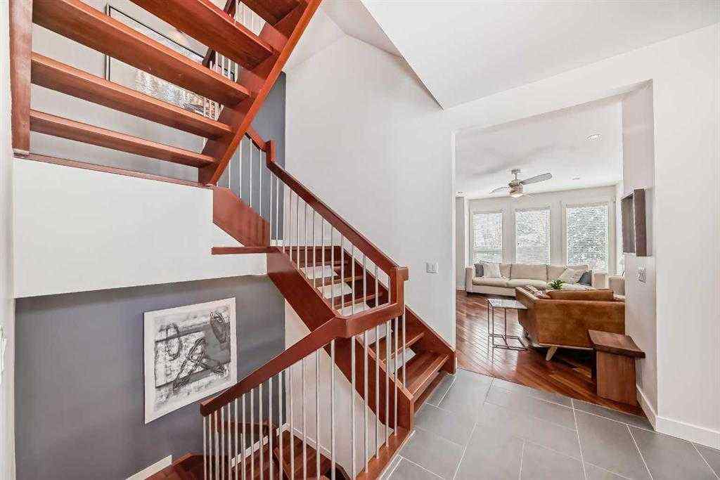 MLS® A2261181 - 3002 18 Street SW in South Calgary Calgary, Residential