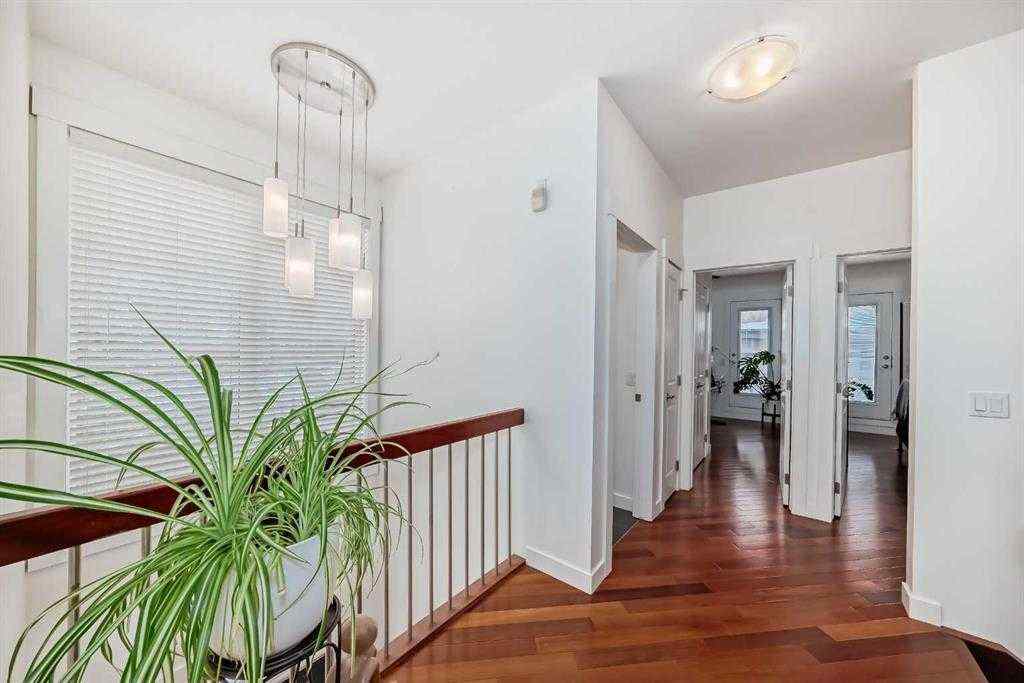 MLS® A2261181 - 3002 18 Street SW in South Calgary Calgary, Residential