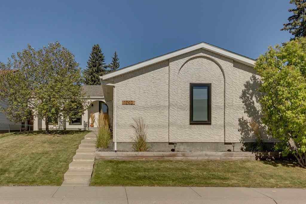 MLS® A2261189 - 1240 Mapleglade Crescent SE in Maple Ridge Calgary, Residential