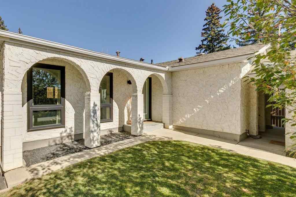 MLS® A2261189 - 1240 Mapleglade Crescent SE in Maple Ridge Calgary, Residential