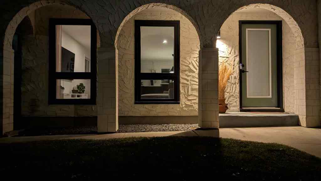 MLS® A2261189 - 1240 Mapleglade Crescent SE in Maple Ridge Calgary, Residential