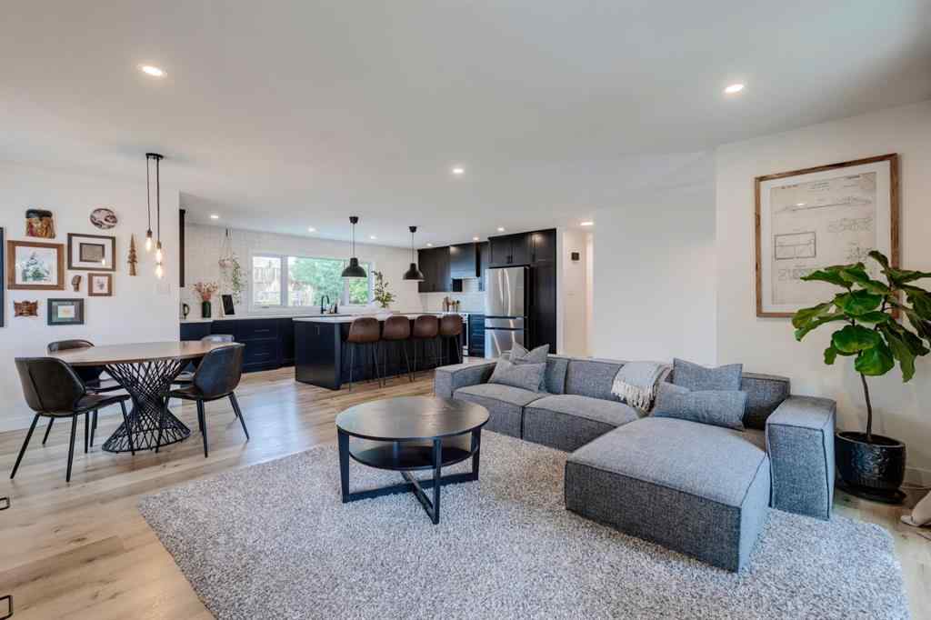 MLS® A2261189 - 1240 Mapleglade Crescent SE in Maple Ridge Calgary, Residential