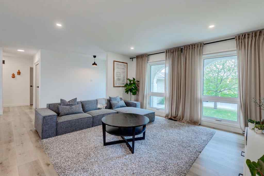 MLS® A2261189 - 1240 Mapleglade Crescent SE in Maple Ridge Calgary, Residential