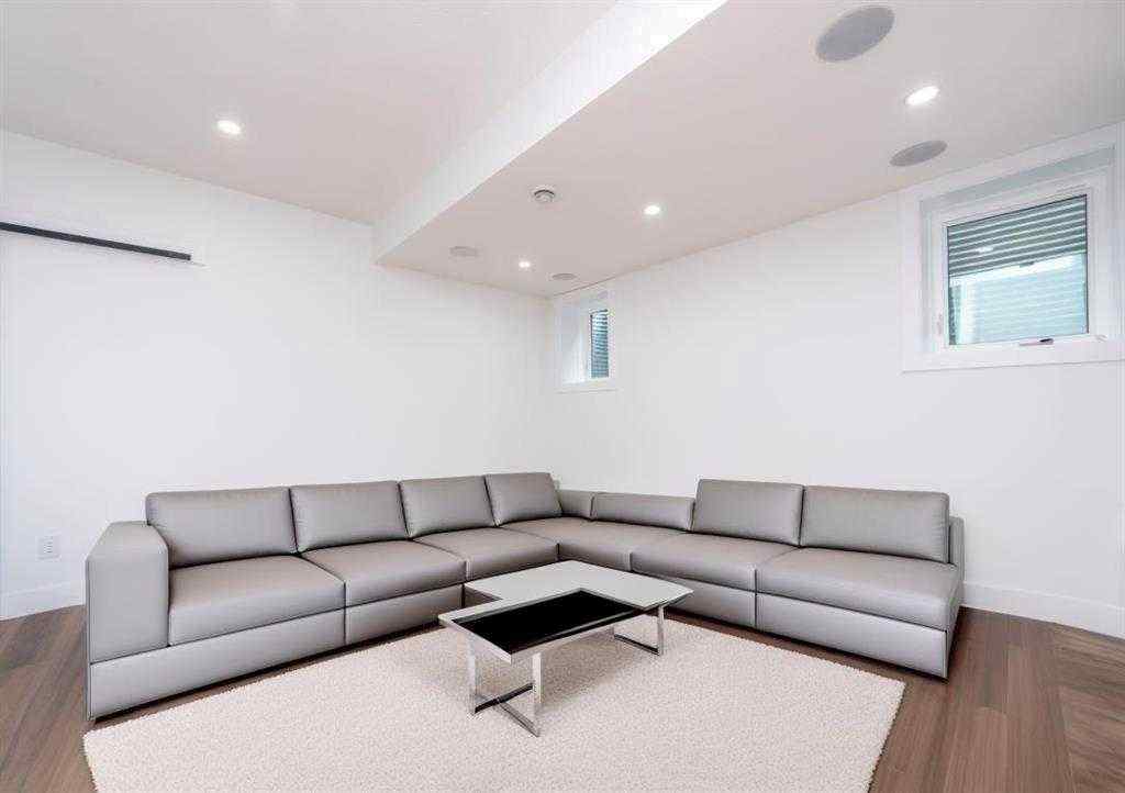 MLS® A2261195 - 105 Hartford Road NW in Highwood Calgary, Residential