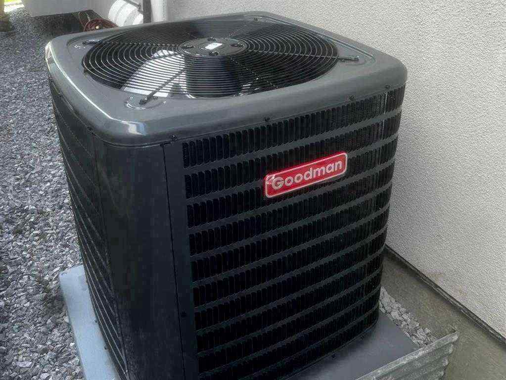 MLS® A2261195 - 105 Hartford Road NW in Highwood Calgary, Residential