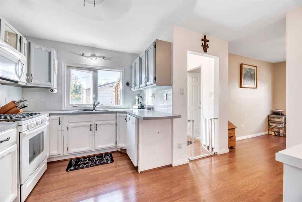 MLS® A2261198 - 112 Young Crescent  in NONE Stavely, Residential