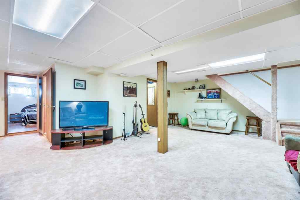 MLS® A2261198 - 112 Young Crescent  in NONE Stavely, Residential