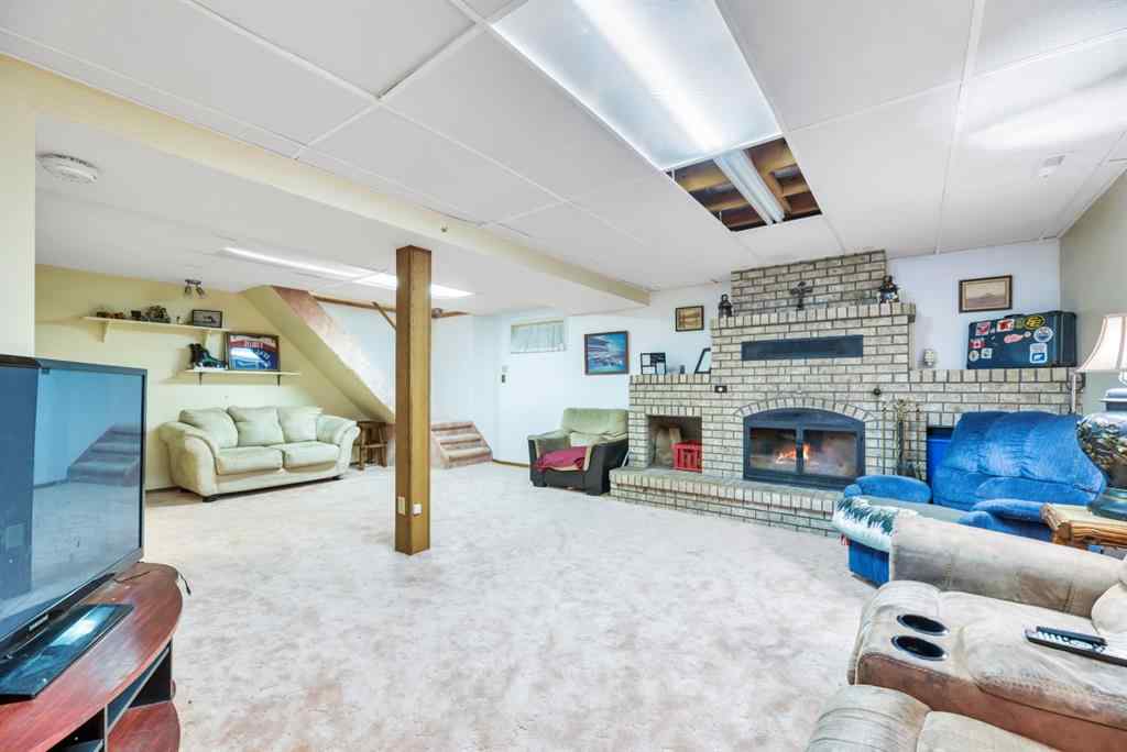 MLS® A2261198 - 112 Young Crescent  in NONE Stavely, Residential