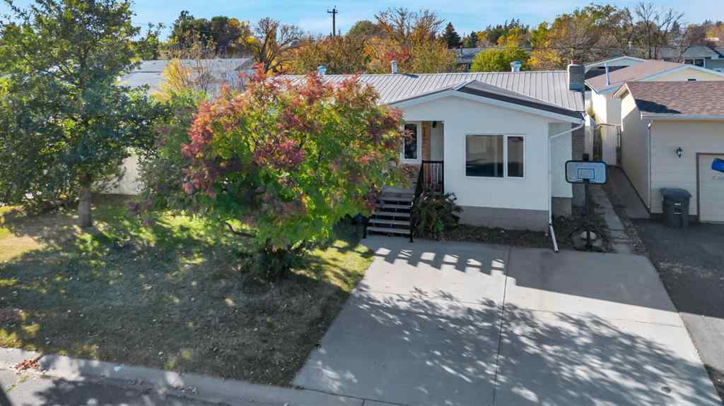 MLS® A2261198 - 112 Young Crescent  in NONE Stavely, Residential