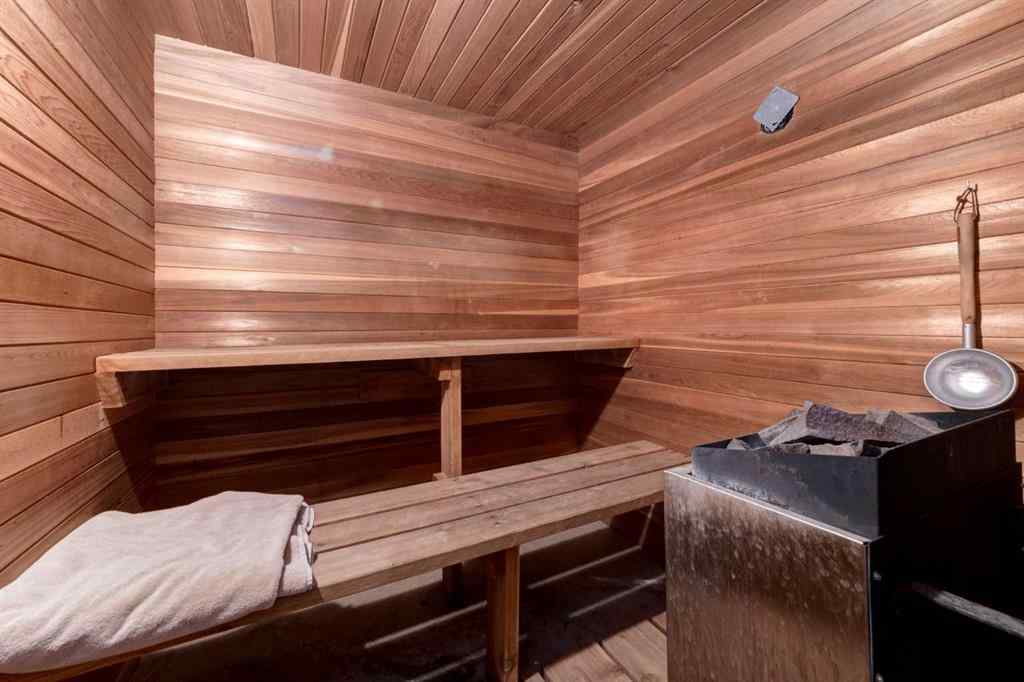 MLS® A2261199 - 220 Oakridge Place SW in Oakridge Calgary, Residential