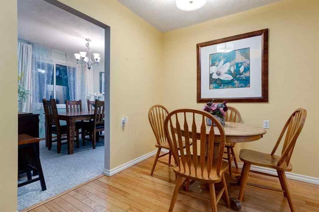 MLS® A2261199 - 220 Oakridge Place SW in Oakridge Calgary, Residential