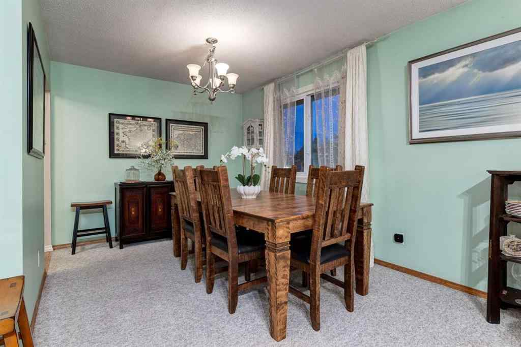 MLS® A2261199 - 220 Oakridge Place SW in Oakridge Calgary, Residential