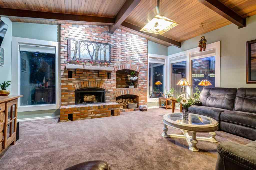 MLS® A2261199 - 220 Oakridge Place SW in Oakridge Calgary, Residential