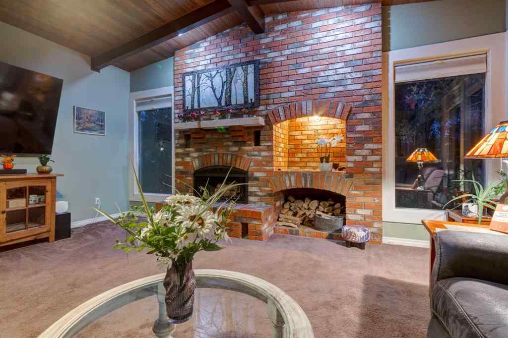 MLS® A2261199 - 220 Oakridge Place SW in Oakridge Calgary, Residential