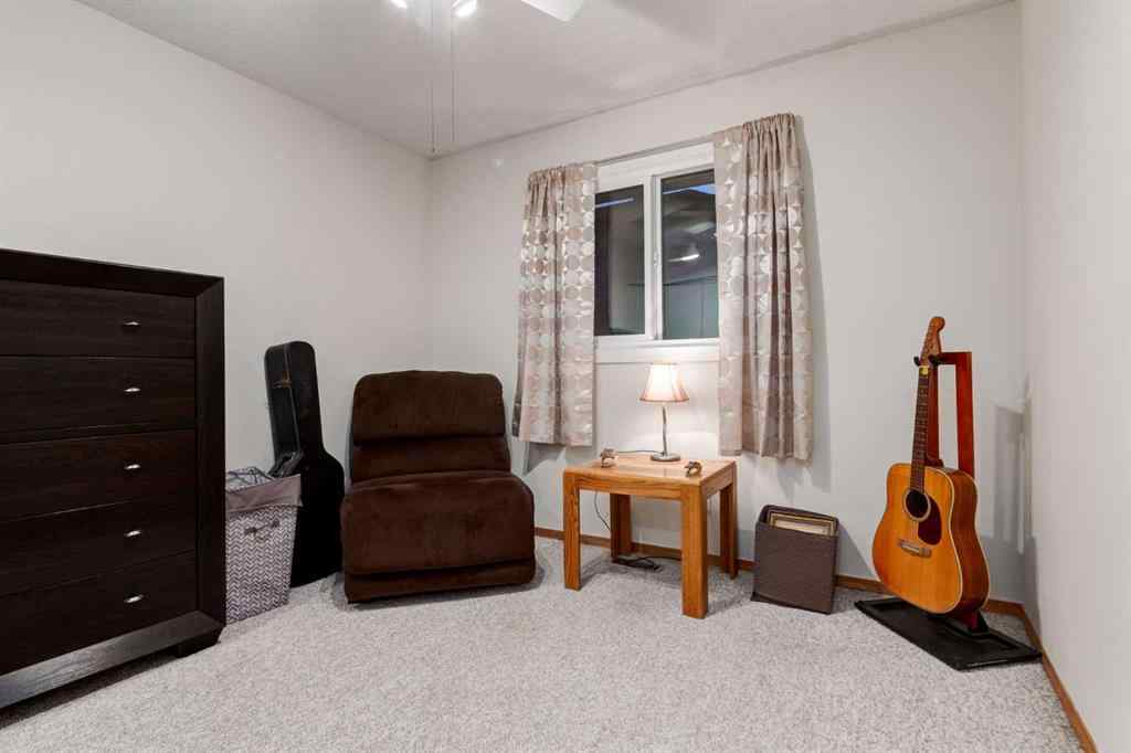 MLS® A2261199 - 220 Oakridge Place SW in Oakridge Calgary, Residential