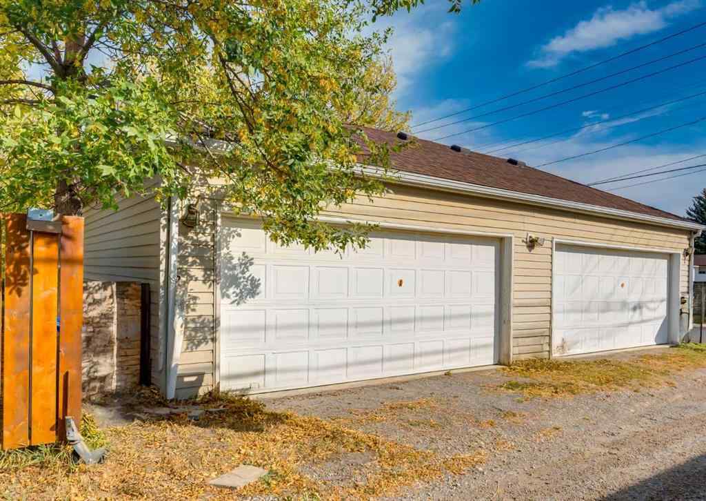 MLS® A2261200 - 141 28 Avenue NE in Tuxedo Park Calgary, Residential