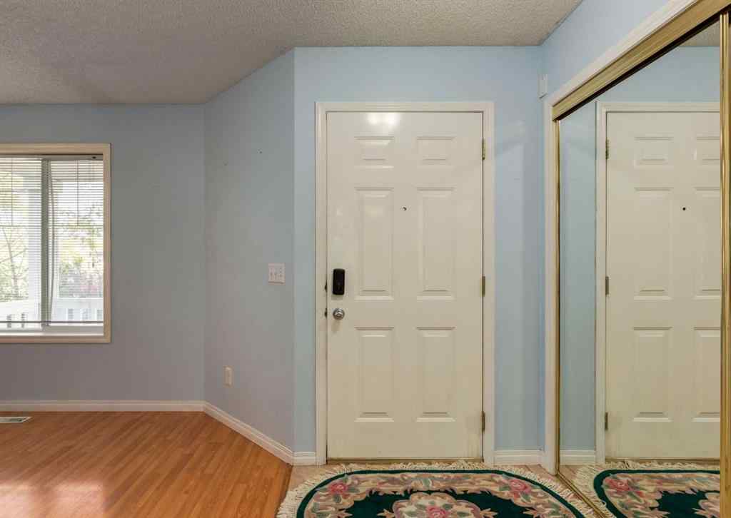 MLS® A2261200 - 141 28 Avenue NE in Tuxedo Park Calgary, Residential