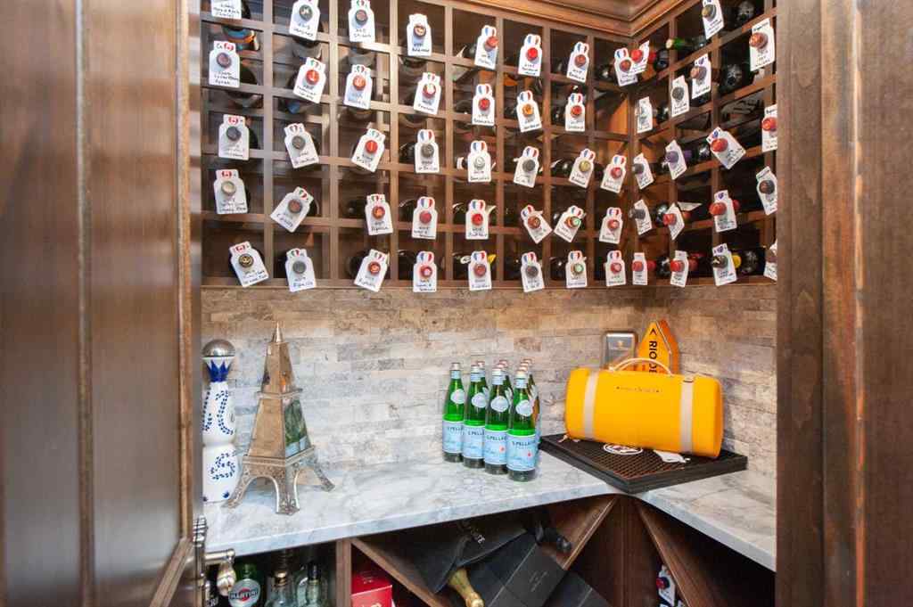 MLS® A2261202 - 814 Radford Road NE in Renfrew Calgary, Residential