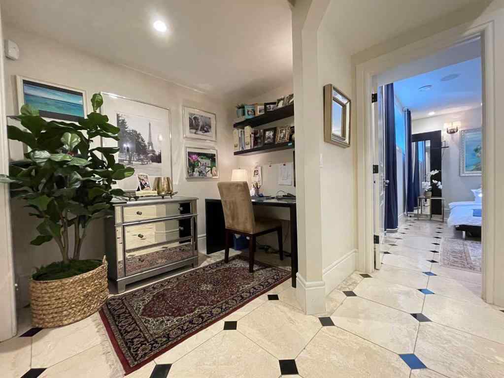 MLS® A2261202 - 814 Radford Road NE in Renfrew Calgary, Residential