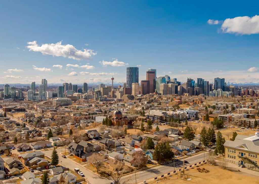 MLS® A2261202 - 814 Radford Road NE in Renfrew Calgary, Residential