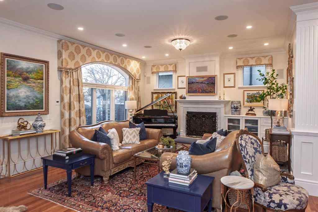 MLS® A2261202 - 814 Radford Road NE in Renfrew Calgary, Residential