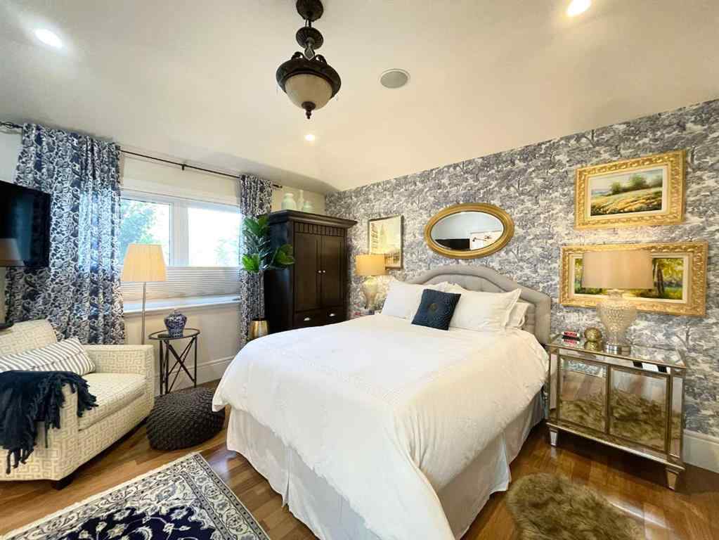 MLS® A2261202 - 814 Radford Road NE in Renfrew Calgary, Residential