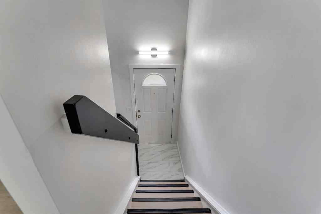 MLS® A2261204 - 105 Pinemont Bay NE in Pineridge Calgary, Residential